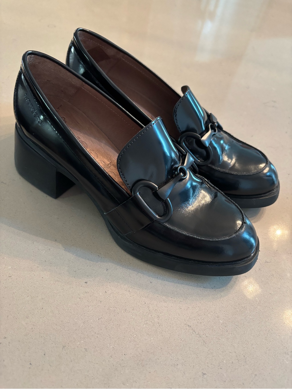 Wondersfly Leather Loafer Pump W Block Heel (39/8.5)